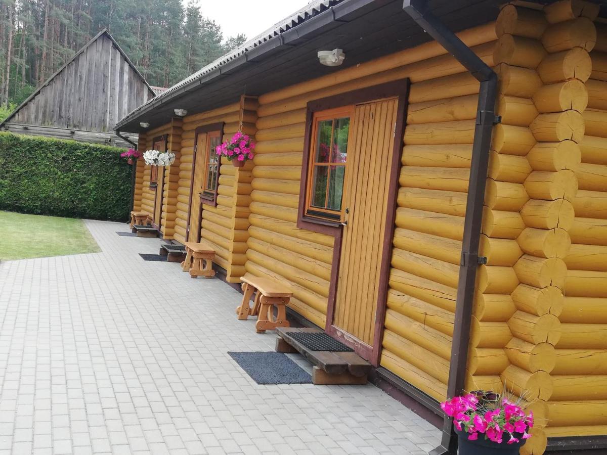 Karolio Sodyba Paluseje Esterno foto
